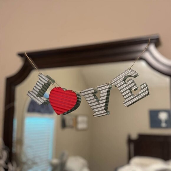 LOVE Tin Metal Banner Sign Heart Farmhouse Decor Valentine's - Picture 1 of 1